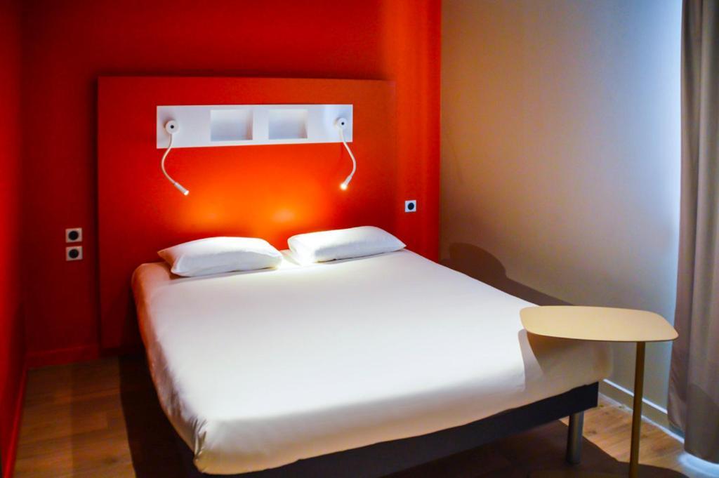 ไอบิส บัดเจ็ต สนามบินโบแว Hotel Tille ภายนอก รูปภาพ